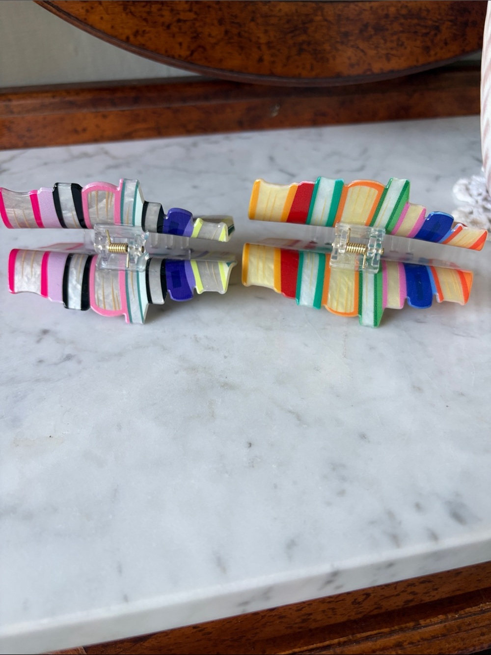 Two Stack of Books Hair Clips Colorful Iridescent - Picture 3 of 4